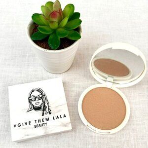 Give Them Lala Beauty Showstopper Highlighter Full Size 7.5g